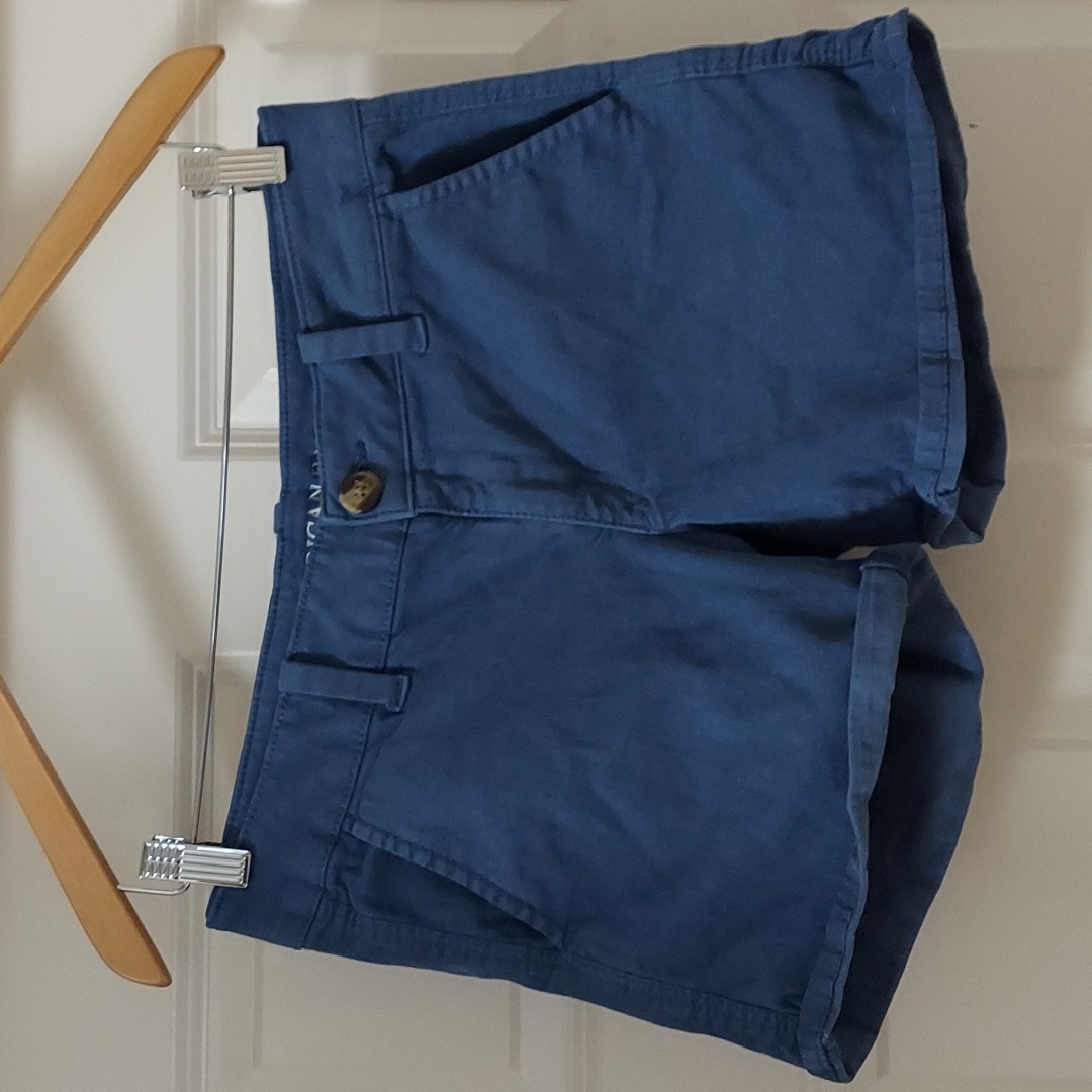 American Eagle Outfitters Blue Shorts Size 6. Super Stretchy